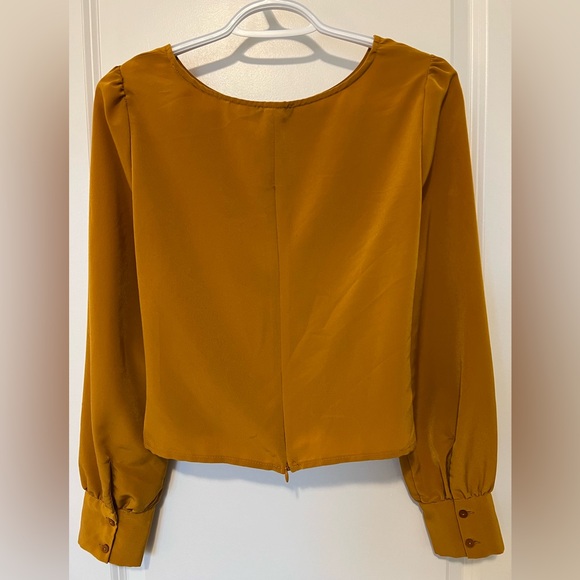 Dynamite blouse - Picture 2 of 3